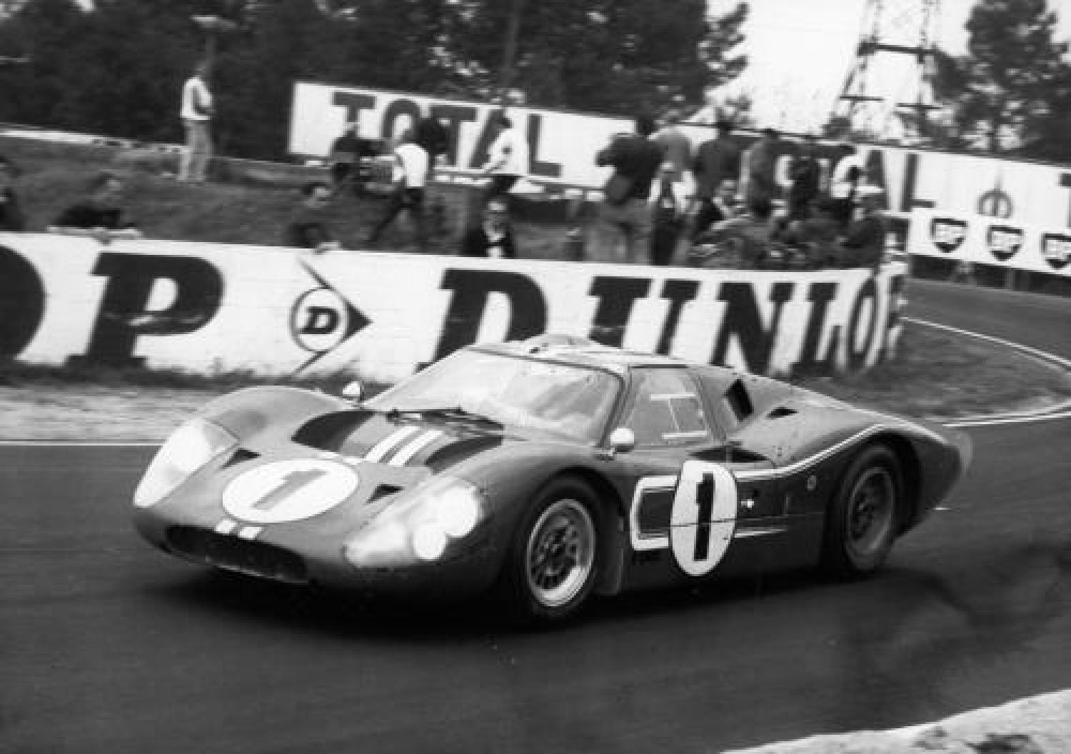 24 Heures, un pilote, une voiture (26) : Carroll Shelby