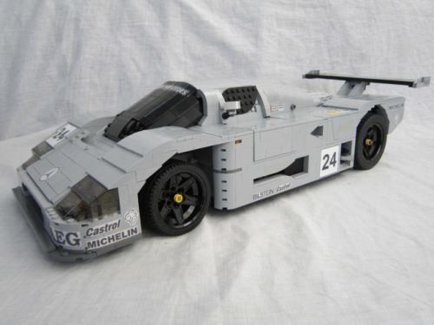 24 Heures du Mans - La Sauber Mercedes de 1989 en Lego ?