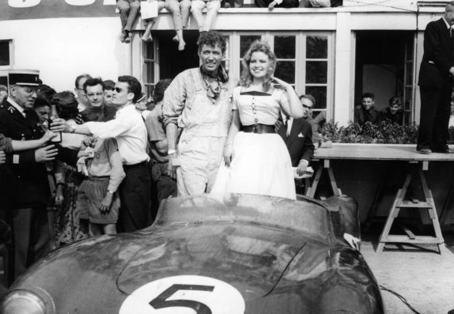 Carroll Shelby entre automobile et aviation