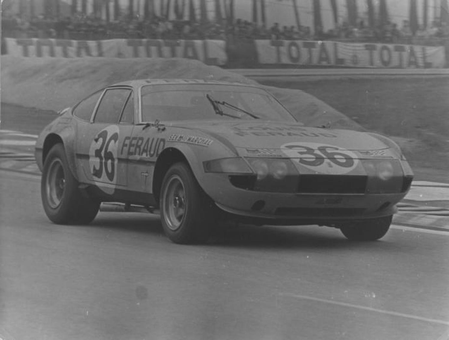 Derek Bell, Jacky Ickx... et Ferrari