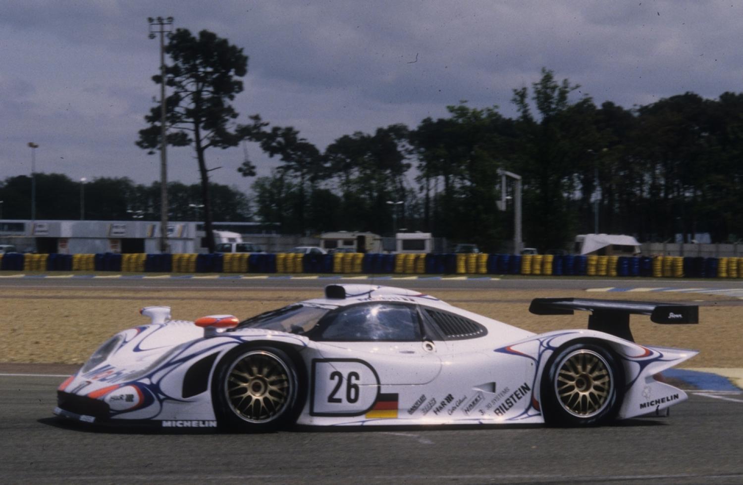 Les 24 Heures du Mans dans les allées de Rétromobile 2016