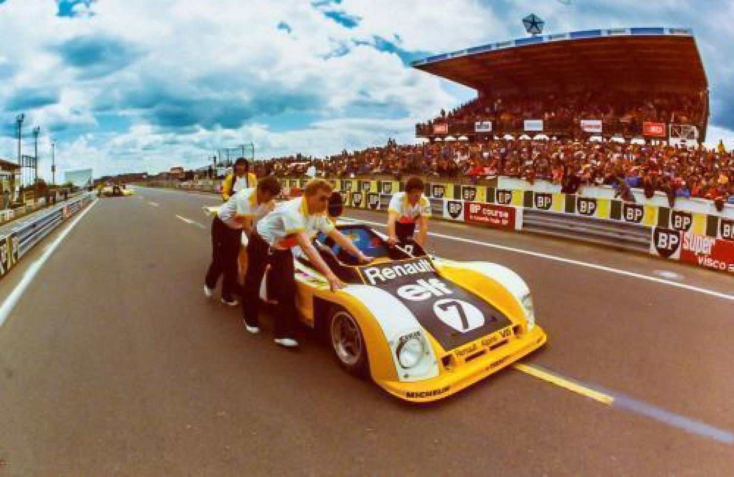 Le Mans 1977 - Alpine-Renault suffers but learns