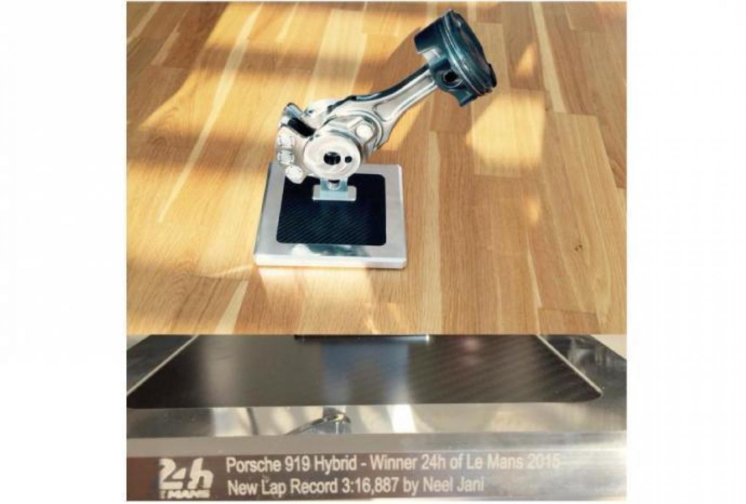 Porsche gives Neel Jani a piston