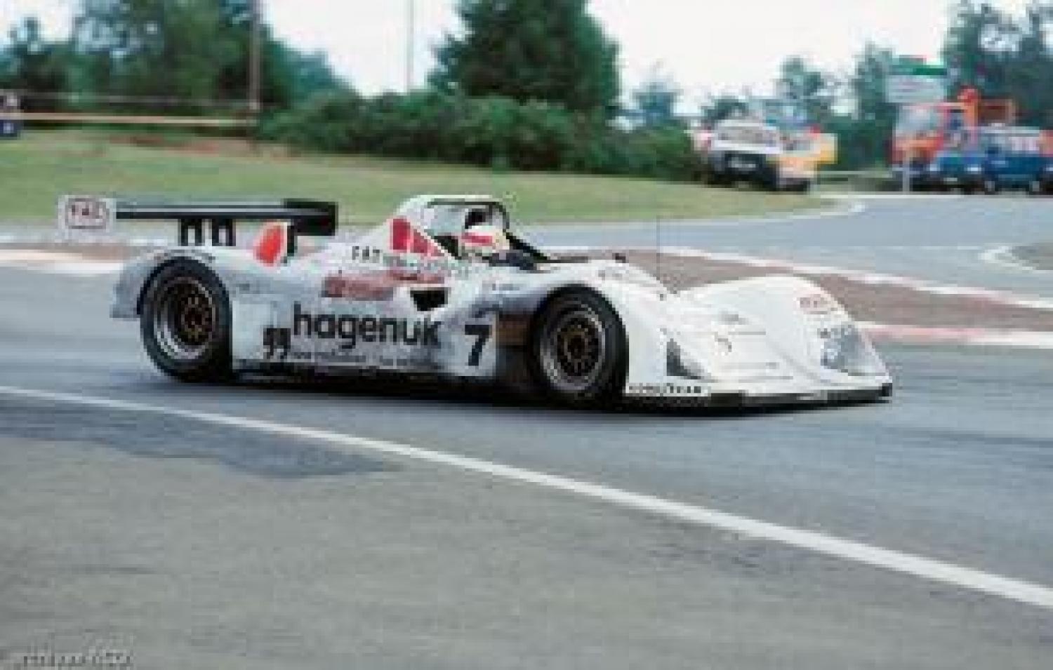 The incredible transformation of the XJR-14 chassis to 24 Hours winning Porsche