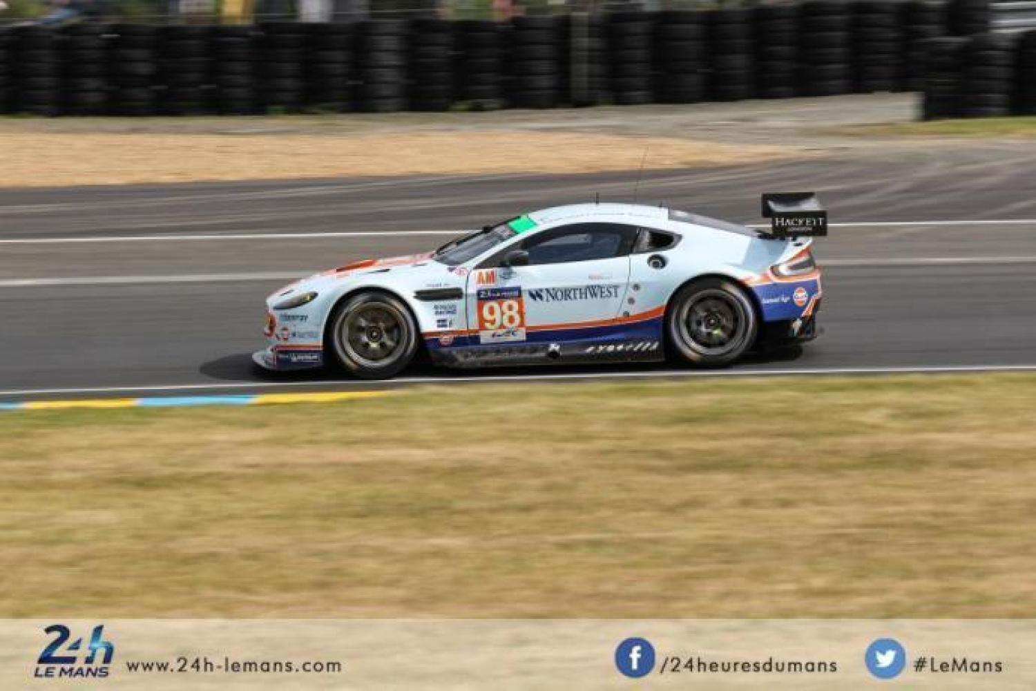 Hour 10: The Porsche v Audi battle still rages on in the dark