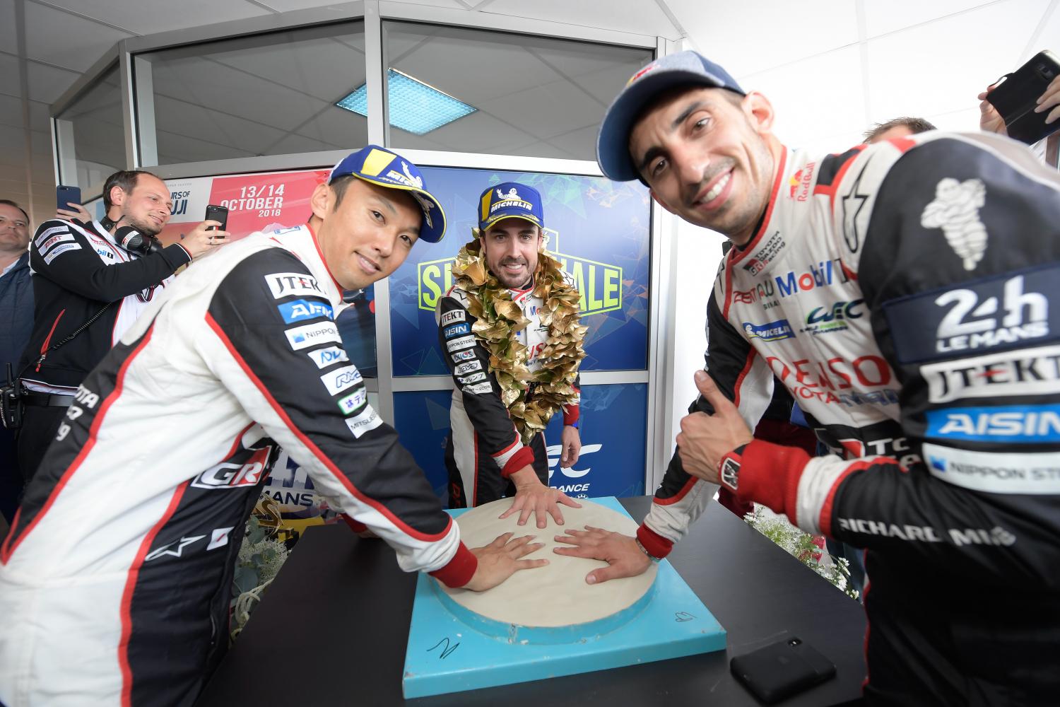 Eight 24 Hours wins shared by five Formula One world champions