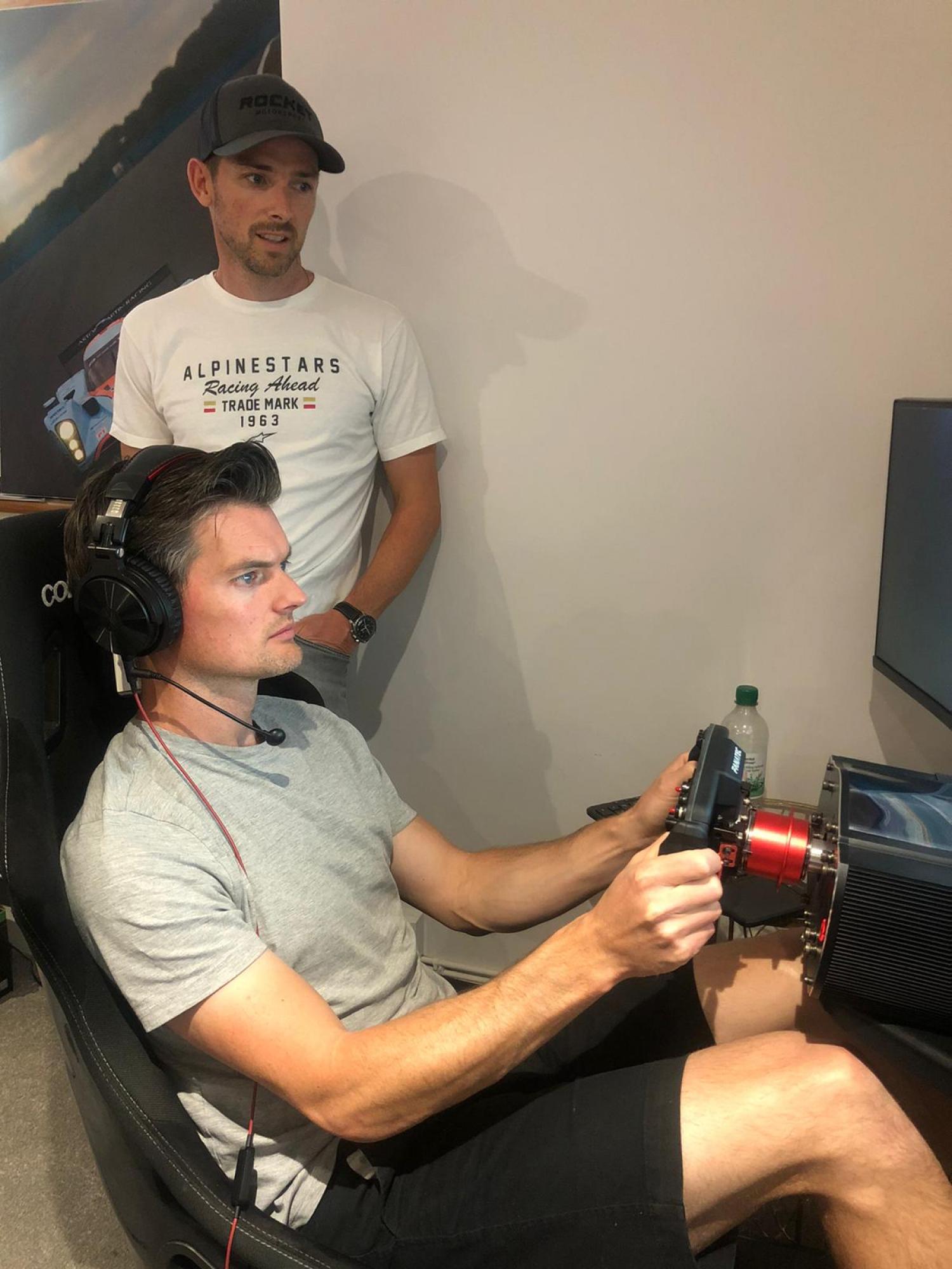 24 Hours of Le Mans Virtual – Chris Buncombe supporting Alex Buncombe