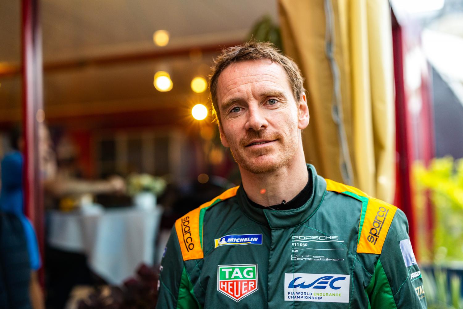 Michael Fassbender et Sébastien Ogier à la rencontre du public des 24 Heures du Mans