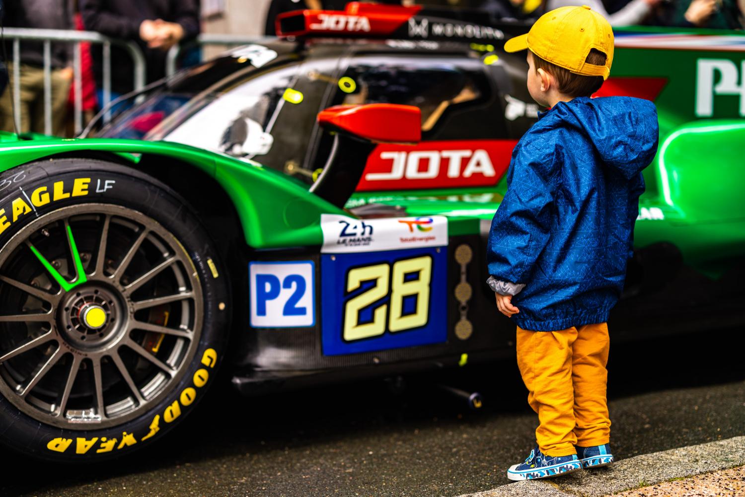 Comment faire découvrir les 24 Heures du Mans à son enfant