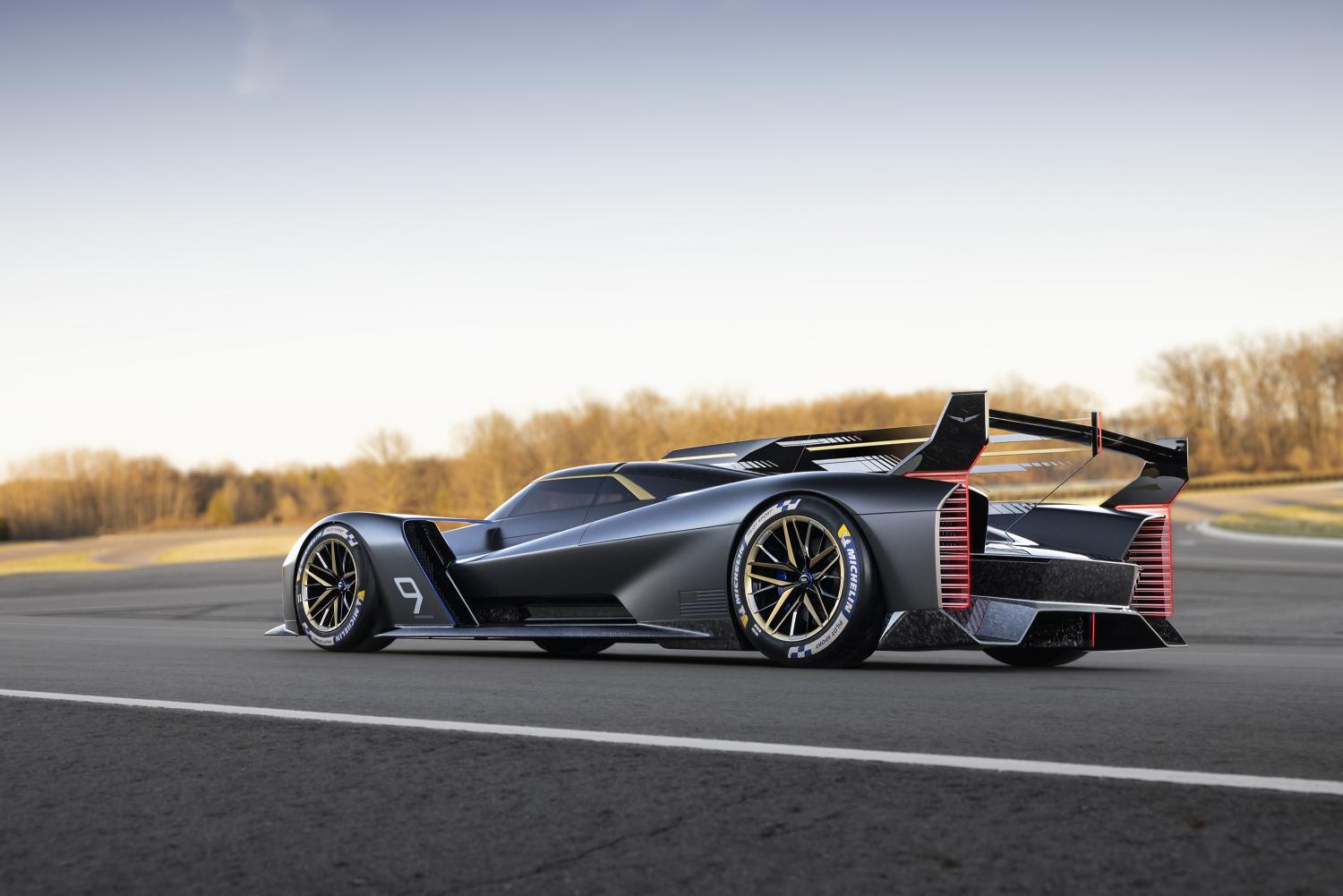 24 Hours of Le Mans – Cadillac shows off new Hypercar