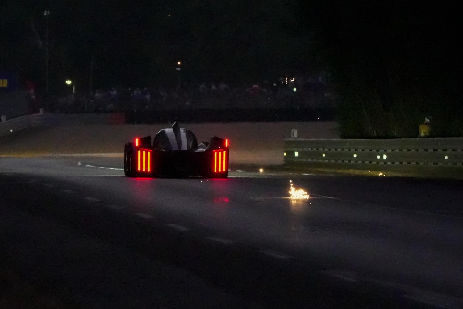 H+8 : Peugeot en tête d’une course à rebondissements