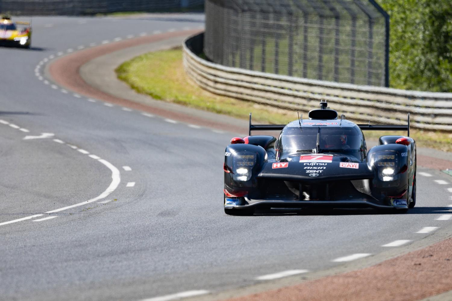 Toyota Gazoo Racing se place en tête de la première session de la Journée Test