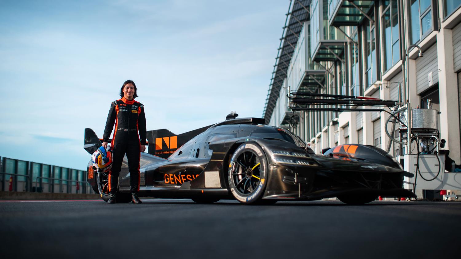 Jamie Chadwick promoted to reserve driver at Genesis Magma Racing