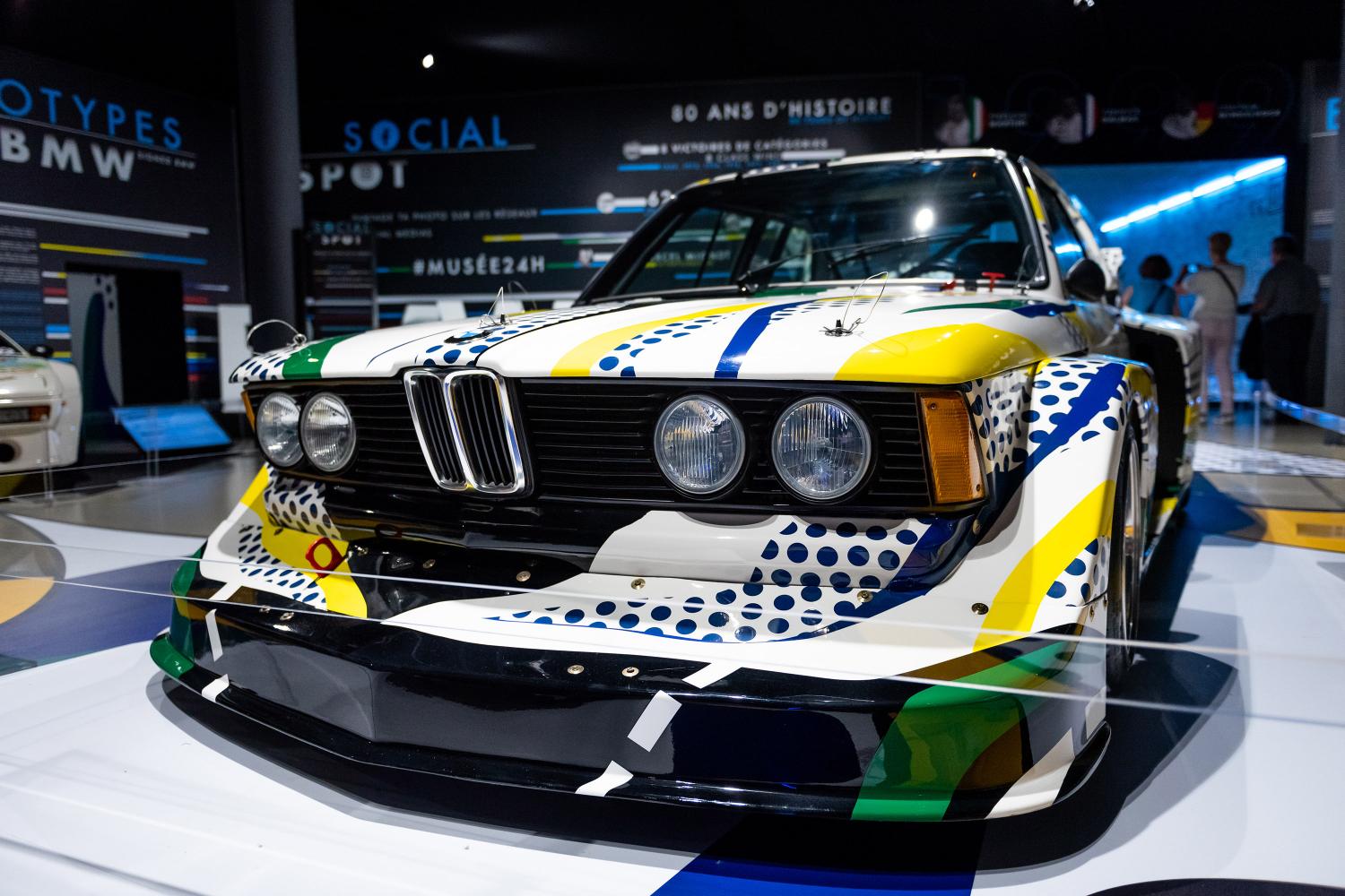 Les BMW Art Car des 24 Heures du Mans – BMW 320i : le Pop Art en piste