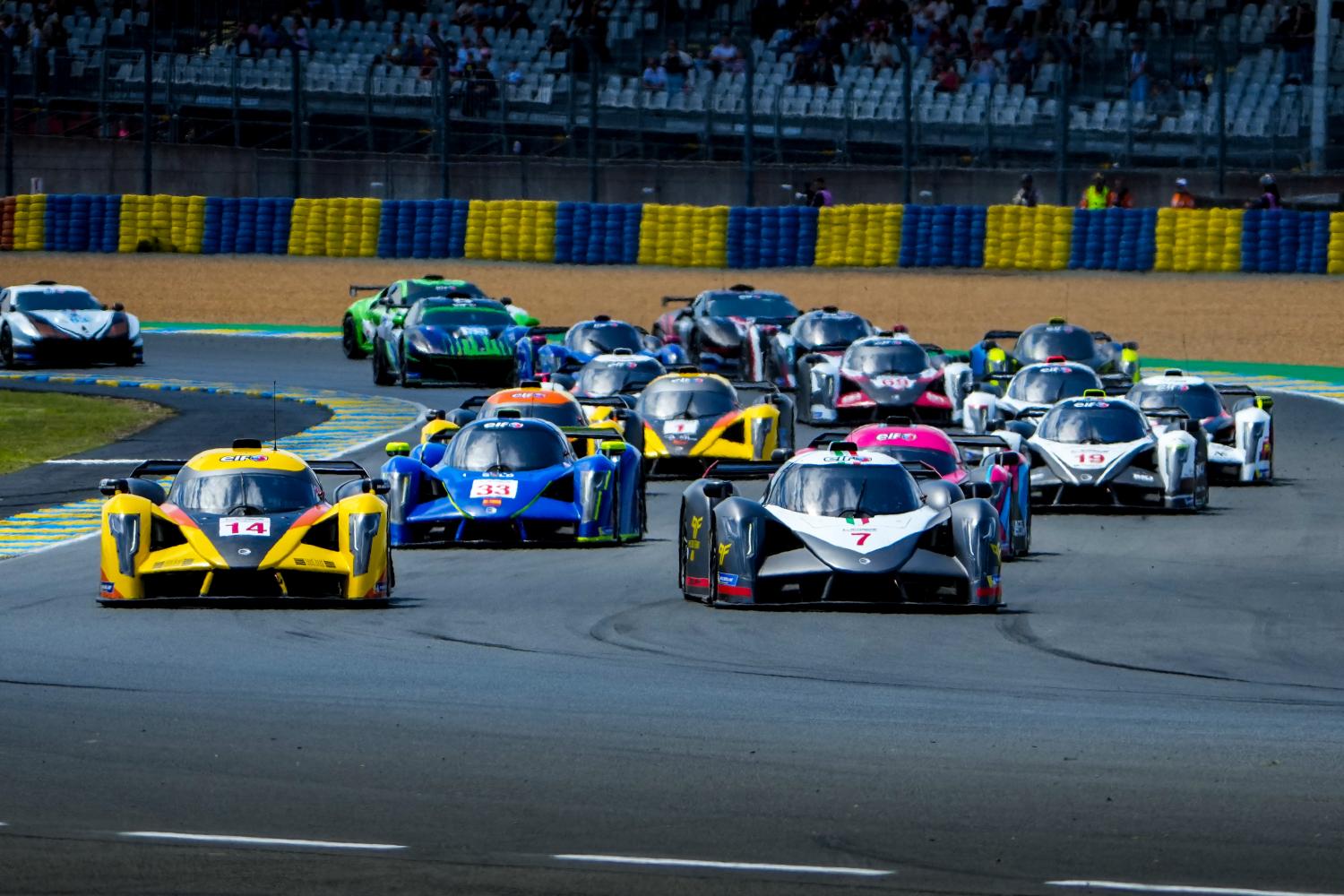 Ligier European Series : Ethan Pharamond et Mika Abrahams vainqueurs