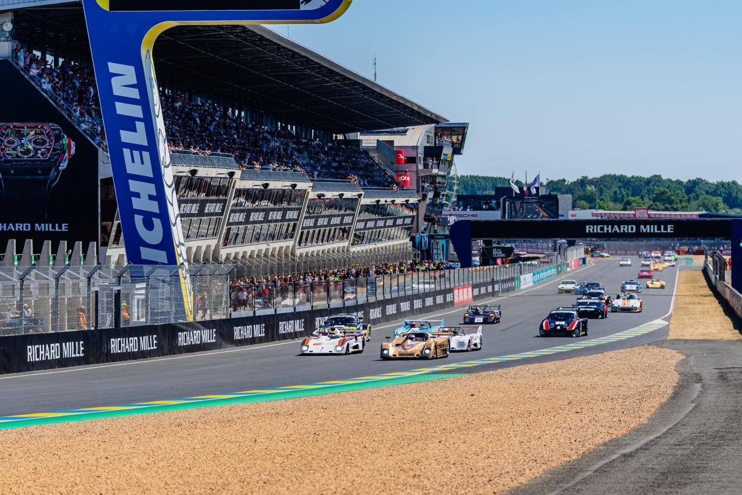 Un samedi très animé au Mans Classic Legend