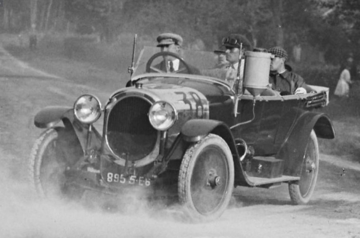René Léonard, lors du Grand Prix de la consommation en 1922