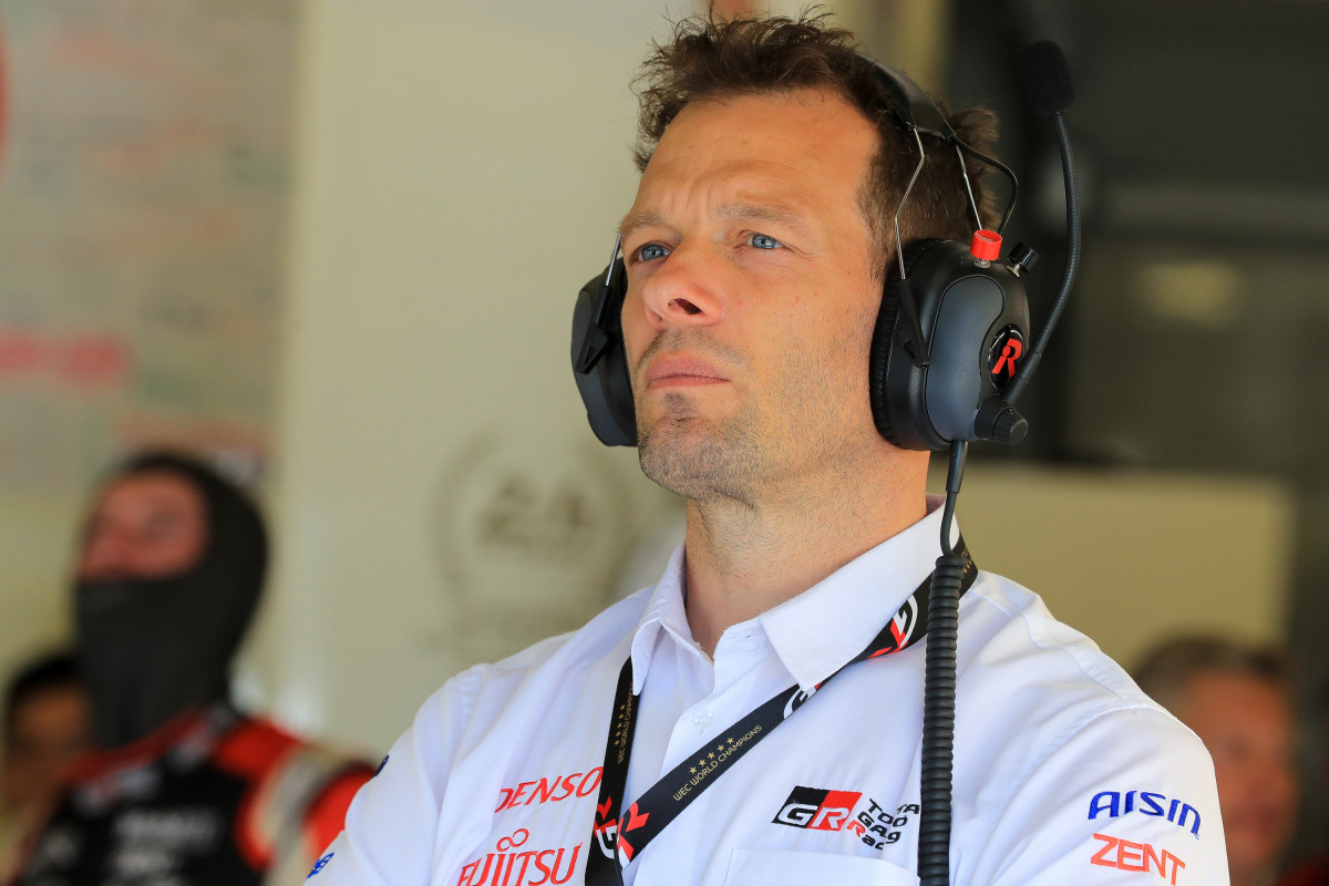 Alexander Wurz n'est pas le plus grand pilote (par la taille) à avoir remporté les 24 Heures du Mans. Dan Gurney (1967, 1,93 m) et Hans-Joachim Stuck (1986, 1987, 1,94 m) ont aussi tutoyé les sommets dans tous les sens du terme.