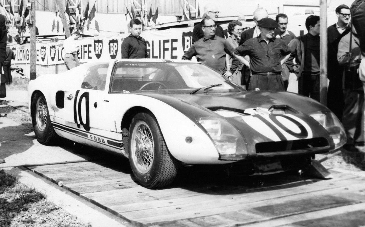 Phil Hill shared the wheel with Bruce McLaren, the New Zealander who founded an F1 team sporting his name in 1963.