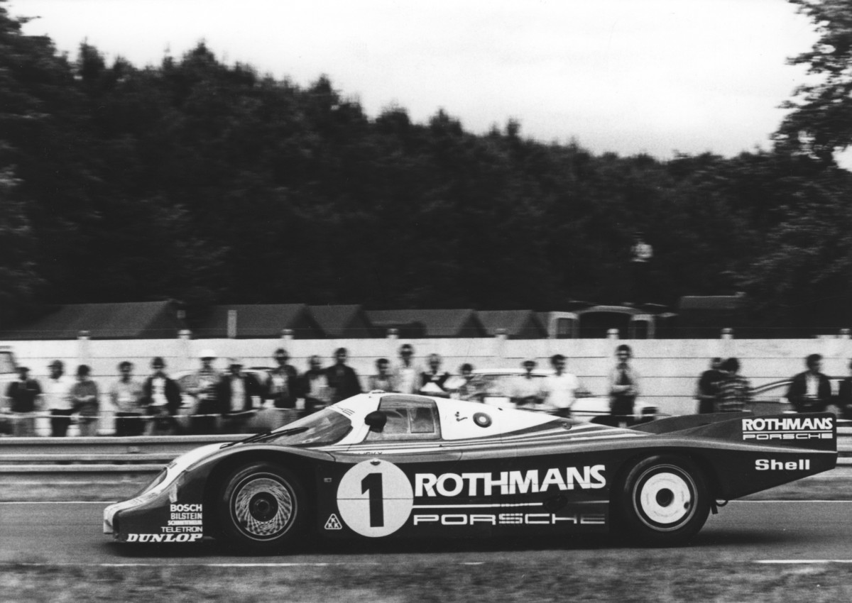 Porsche avait largement dominé la décennie passée, avec sept victoires consécutives entre 1981 et 1987. Les 956 et 962C faisaient place à de nouveaux monstres.
