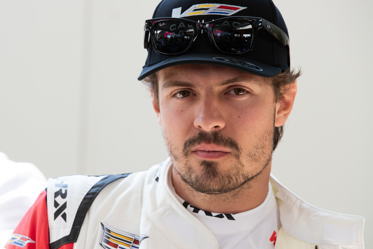 Single-seaters driver Felipe Drugovich (age 24) will take the wheel of the #311. He has previously teamed up with Aston Martin in F1.