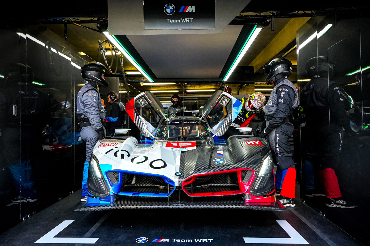 The #15 (pictured) sports a traditional BMW Motorsport livery whereas the #20 is in the colours of Germany.