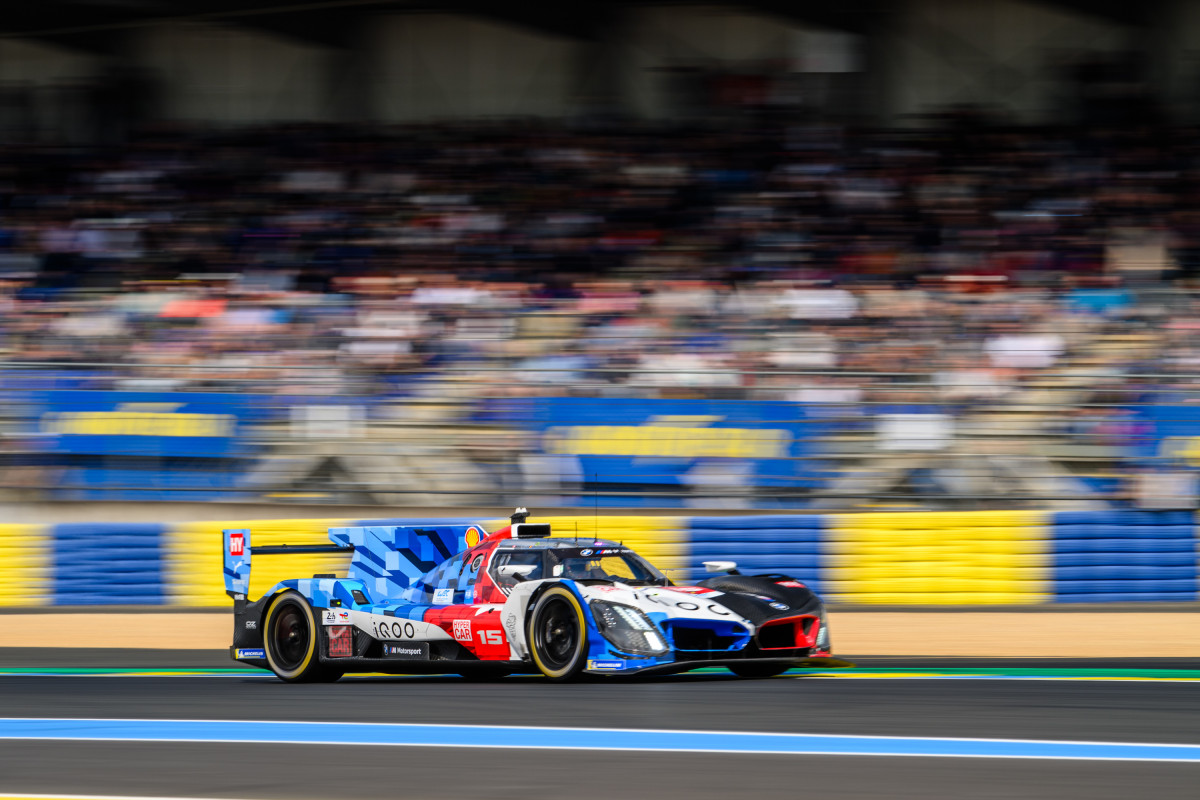 BMW won Le Mans with the #15 in 1999. Is this #15 a winner too?
