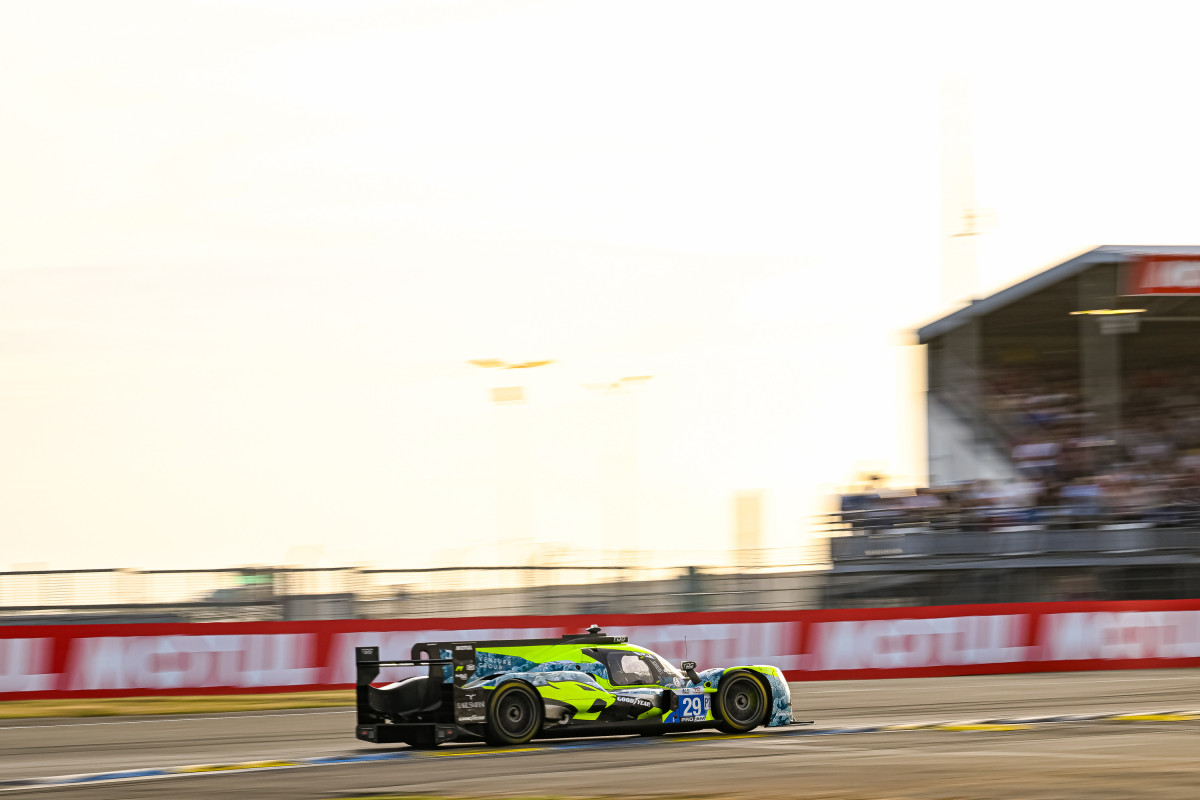 A special drive from the #29 means they will lead the LMP2 cars away on Saturday