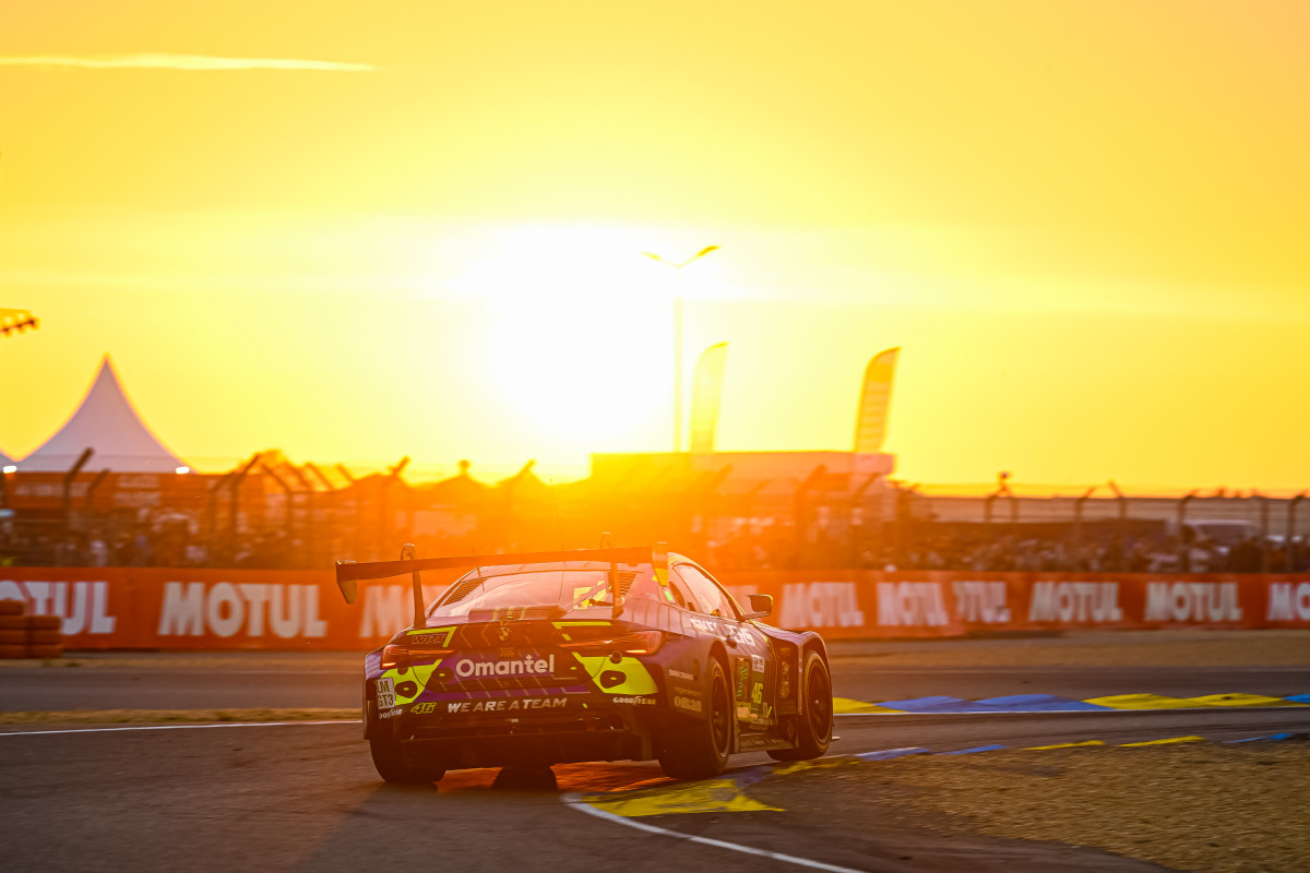 Avec Ahmad Al Harthy et Kelvin Van Der Linde, Valentino Rossi mène la catégorie LMGT3 (BMW M4 LMGT3 #46 Team WRT).