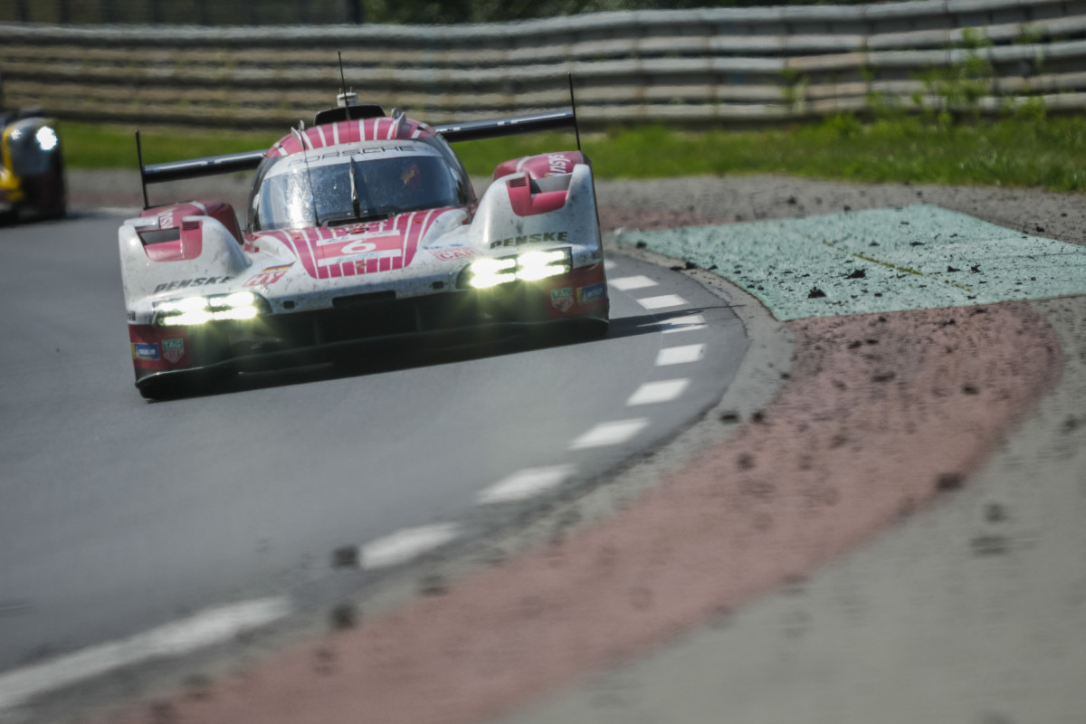 Porsche push Ferrari hard and steal second at the ned