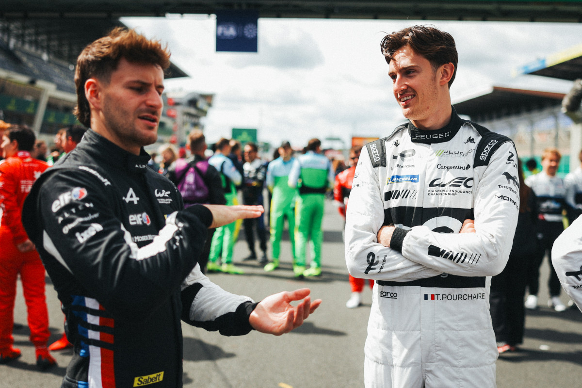 Unique débutant en Hypercar, Victor Martins (à gauche) fait partie des Français en lutte pour la victoire, tout comme Théo Pourchaire (Peugeot).