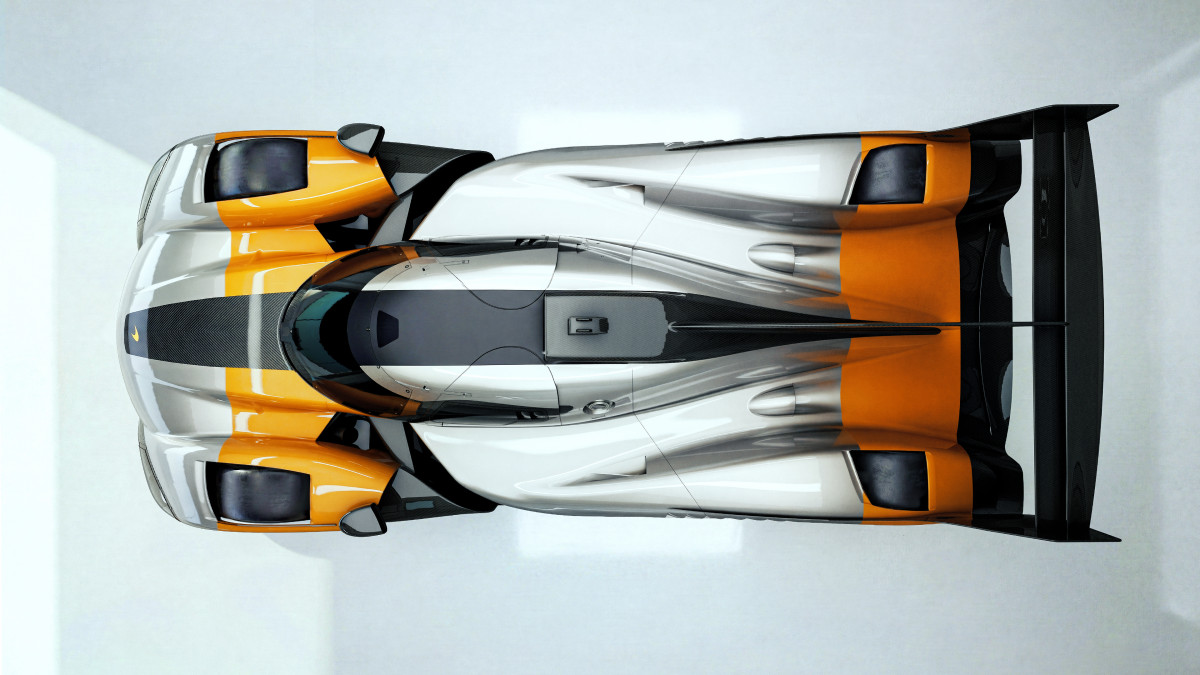 La MCL-HY ici en version GTR est la déclinaison de route de la MCL-HY qui prendra part aux 24 Heures du Mans.
